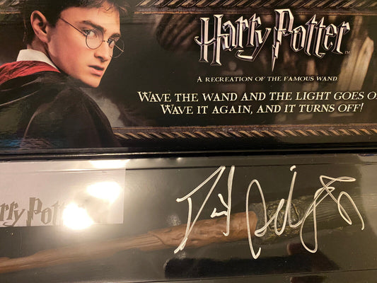 Daniel Radcliffe Harry Potter Autographed Signed Noble Wand. (Beckett)